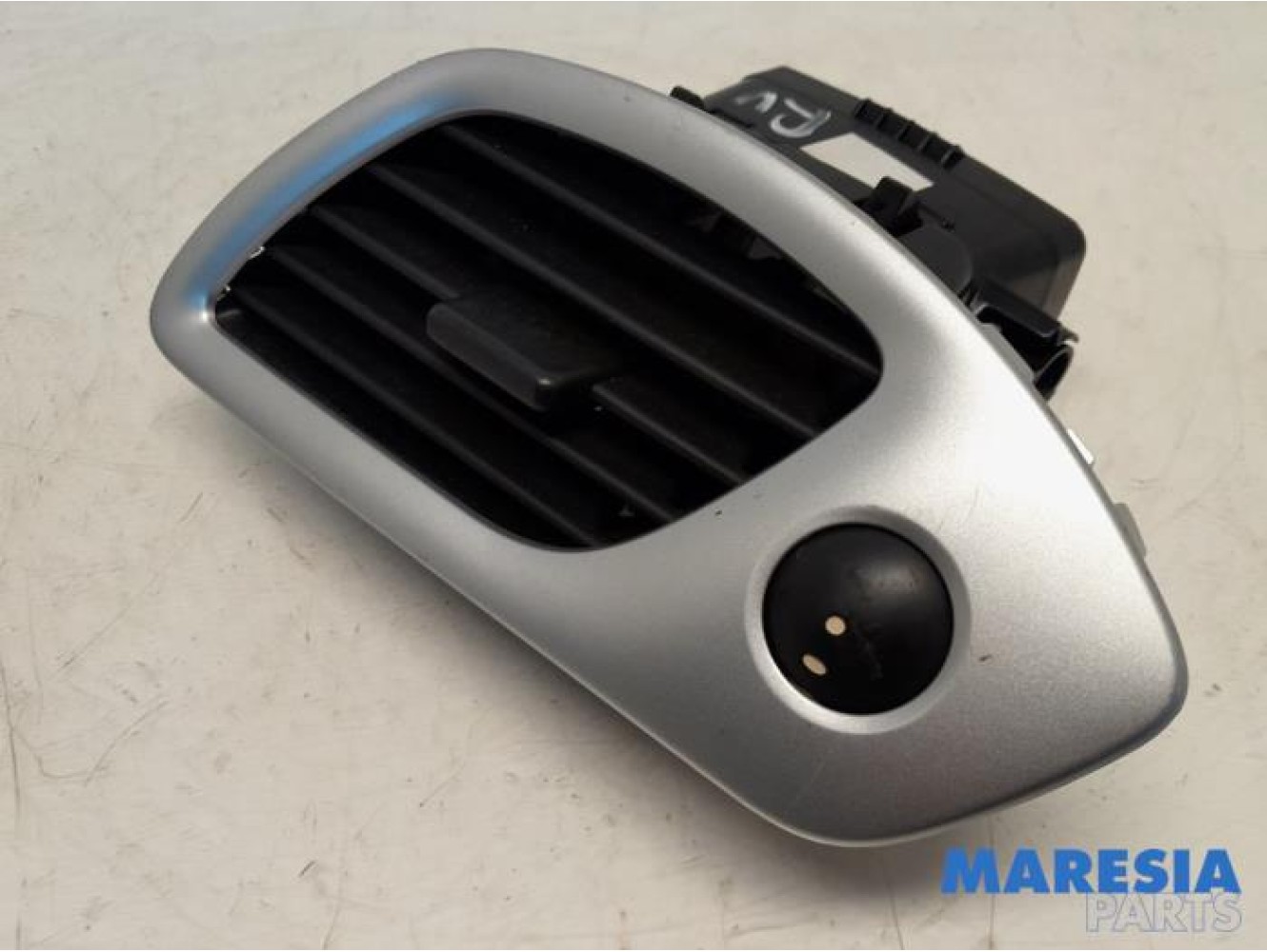 Renault - Grand Scenic - Dashboard vent