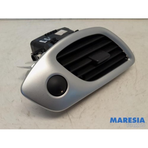 Renault - Grand Scenic - Dashboard vent