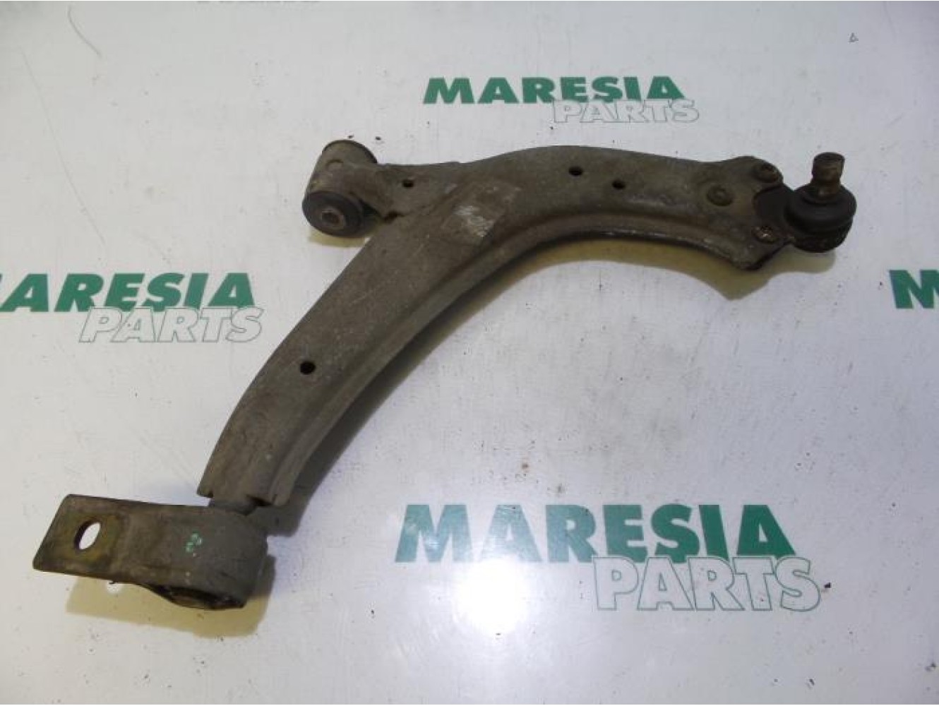 Citroen - Berlingo - Front lower wishbone, right