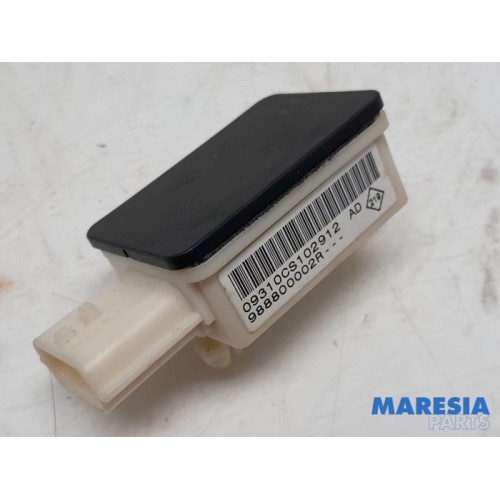 Renault - Grand Scenic - Airbag sensor