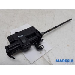 Renault - Grand Scenic - Tank flap lock motor