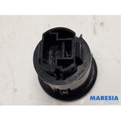 Renault - Grand Scenic - Start/stop switch