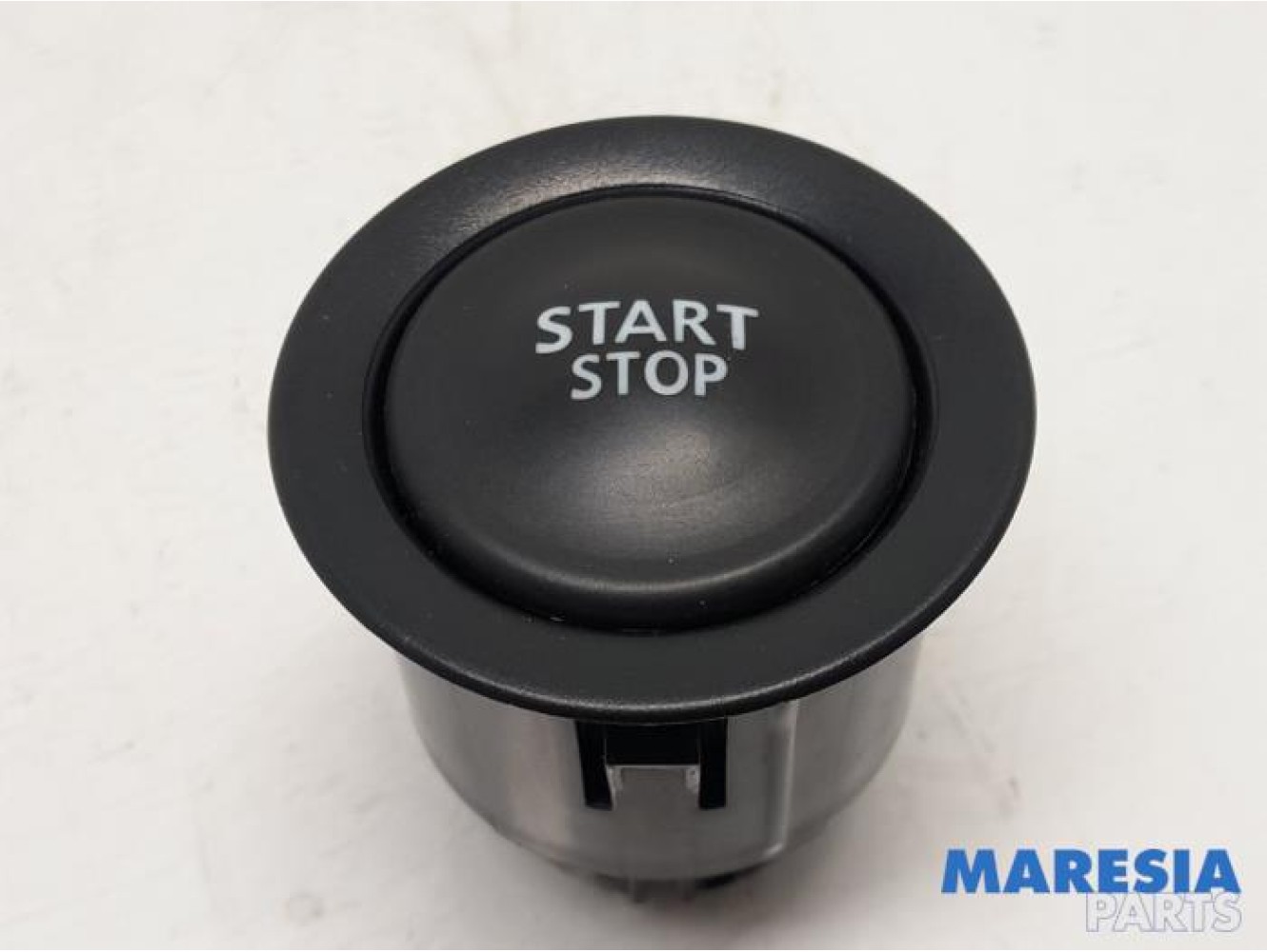 Renault - Grand Scenic - Start/stop switch