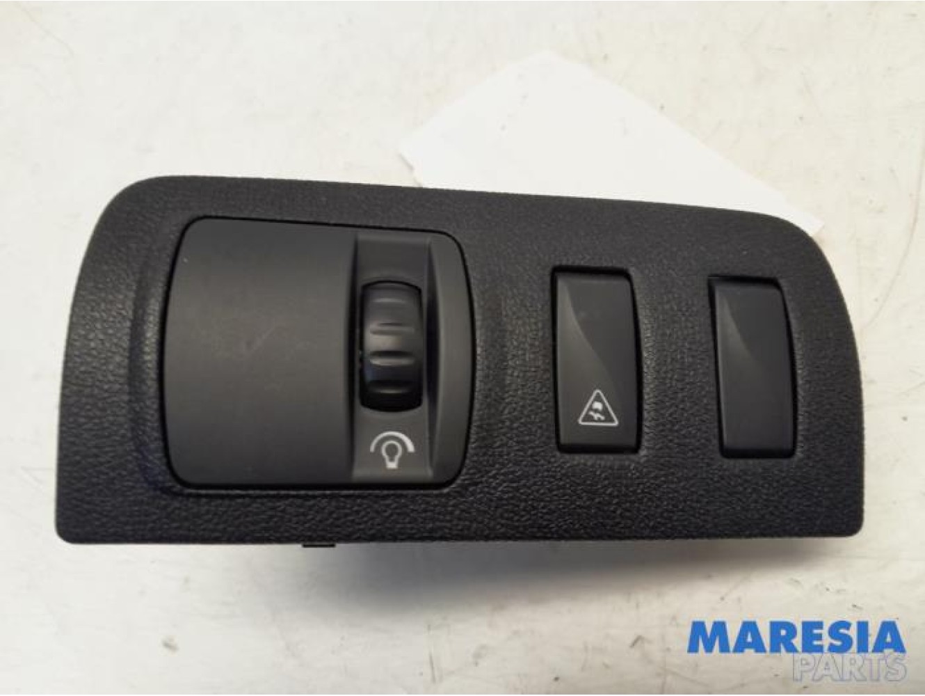 Renault - Grand Scenic - AIH headlight switch