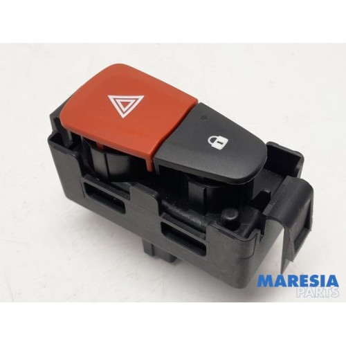 Renault - Grand Scenic - Panic lighting switch
