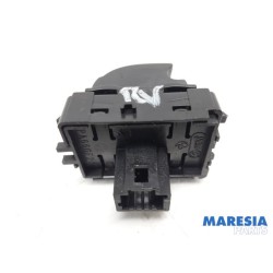 Renault - Grand Scenic - Electric window switch