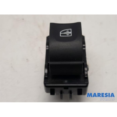 Renault - Grand Scenic - Electric window switch