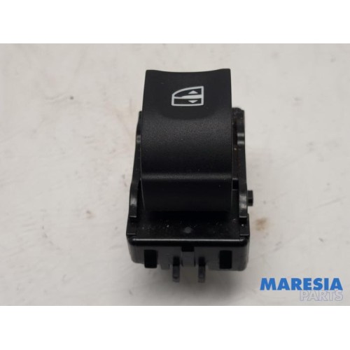 Renault - Grand Scenic - Electric window switch