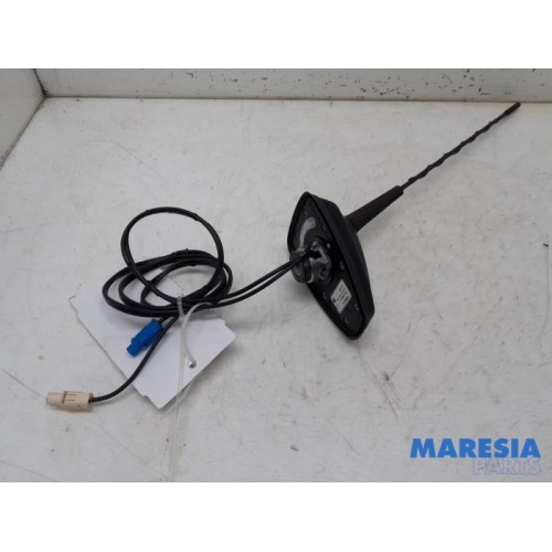 Renault - Grand Scenic - Antenna