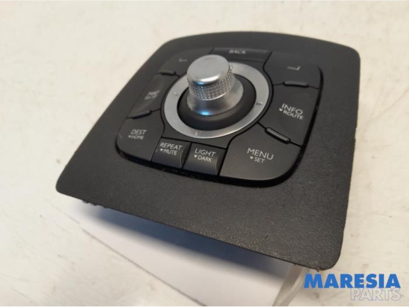 Renault - Grand Scenic - Panneau de commandes navigation