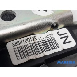 Renault - Grand Scenic - Sicherheitsgurt links hinten