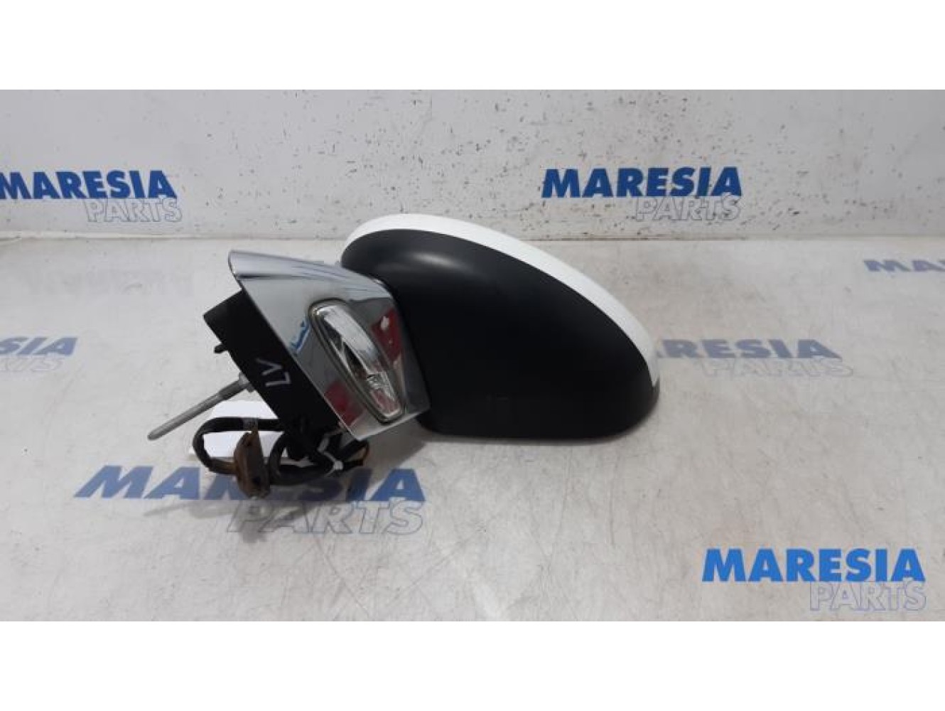 Citroen - DS3 - Wing mirror, left