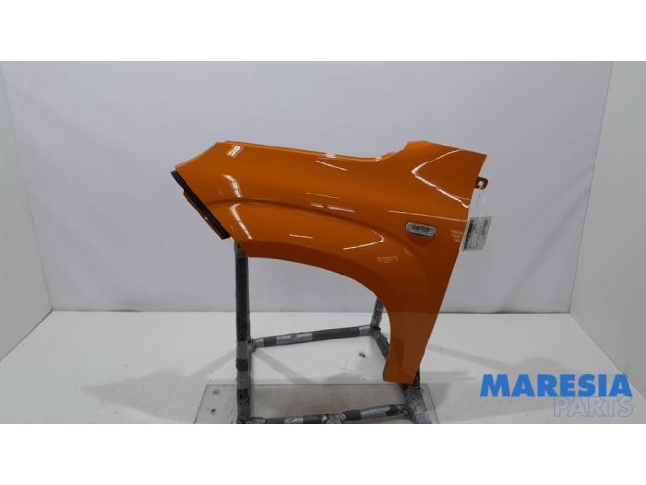 Fiat - Panda - Front wing, left
