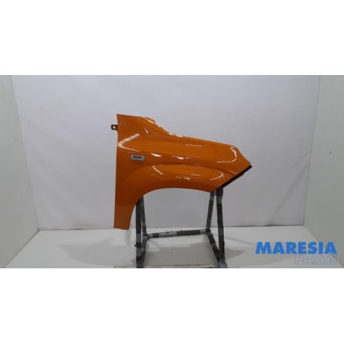 Fiat - Panda - Front wing, right