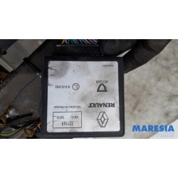 Renault - Megane - Towbar