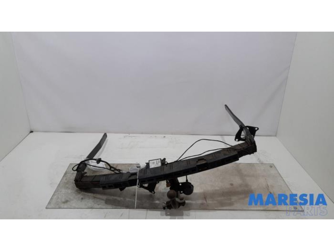Renault - Megane - Towbar