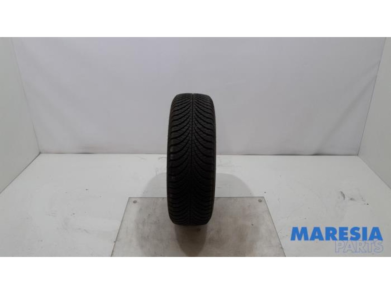 Peugeot - 208 - Tyre