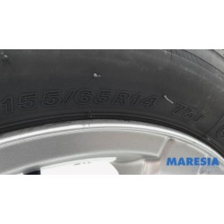 Peugeot - 107 - Sportvelgenset + banden