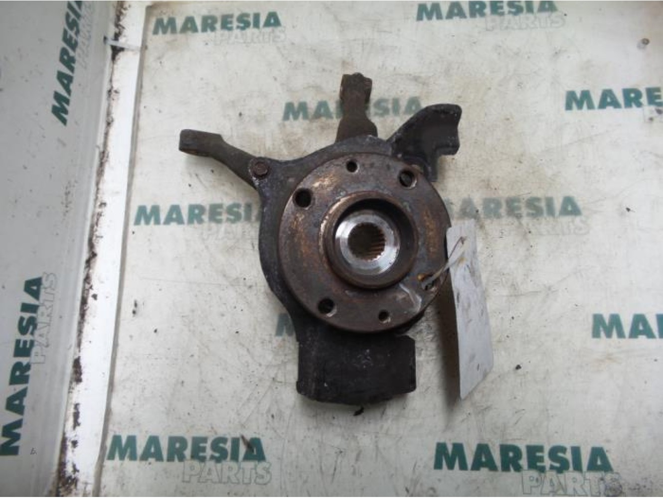 Fiat - Seicento - Knuckle, front right