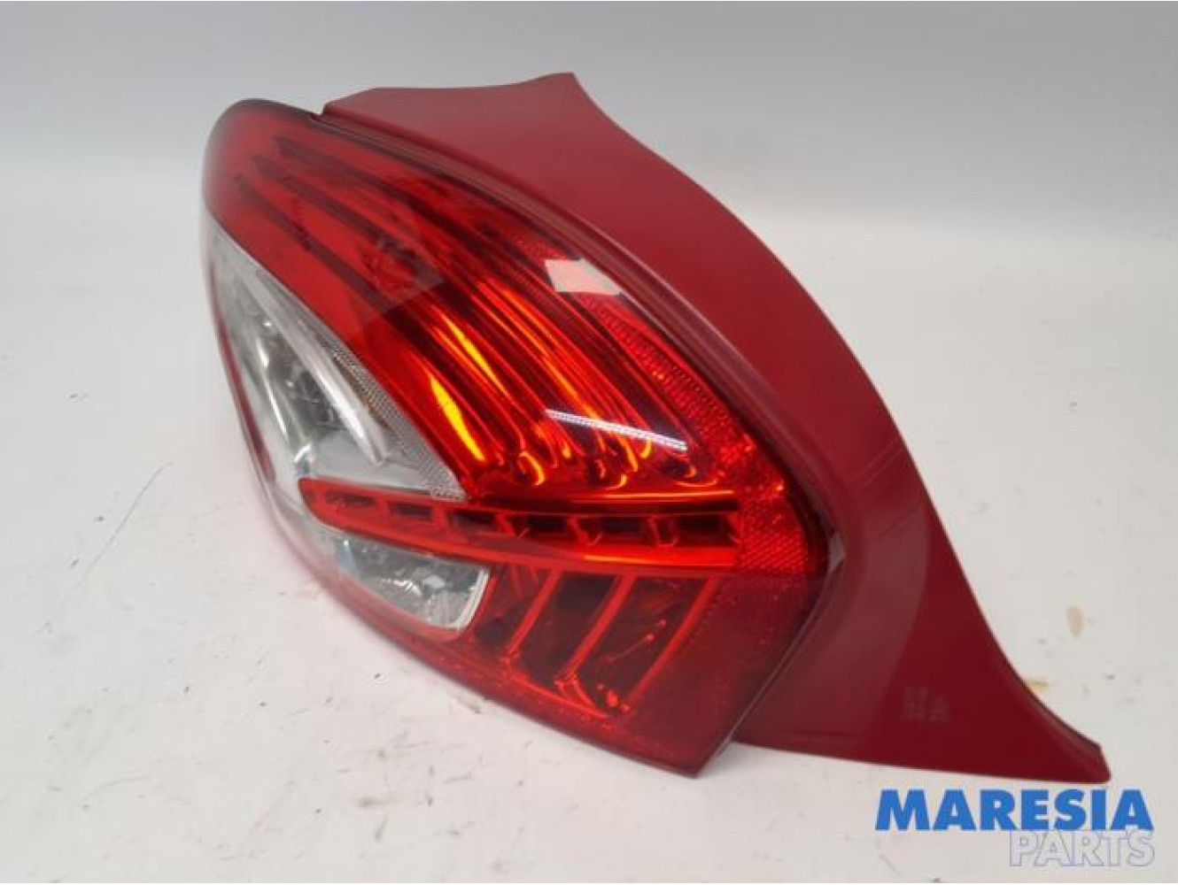 Peugeot - 208 - Achterlicht links
