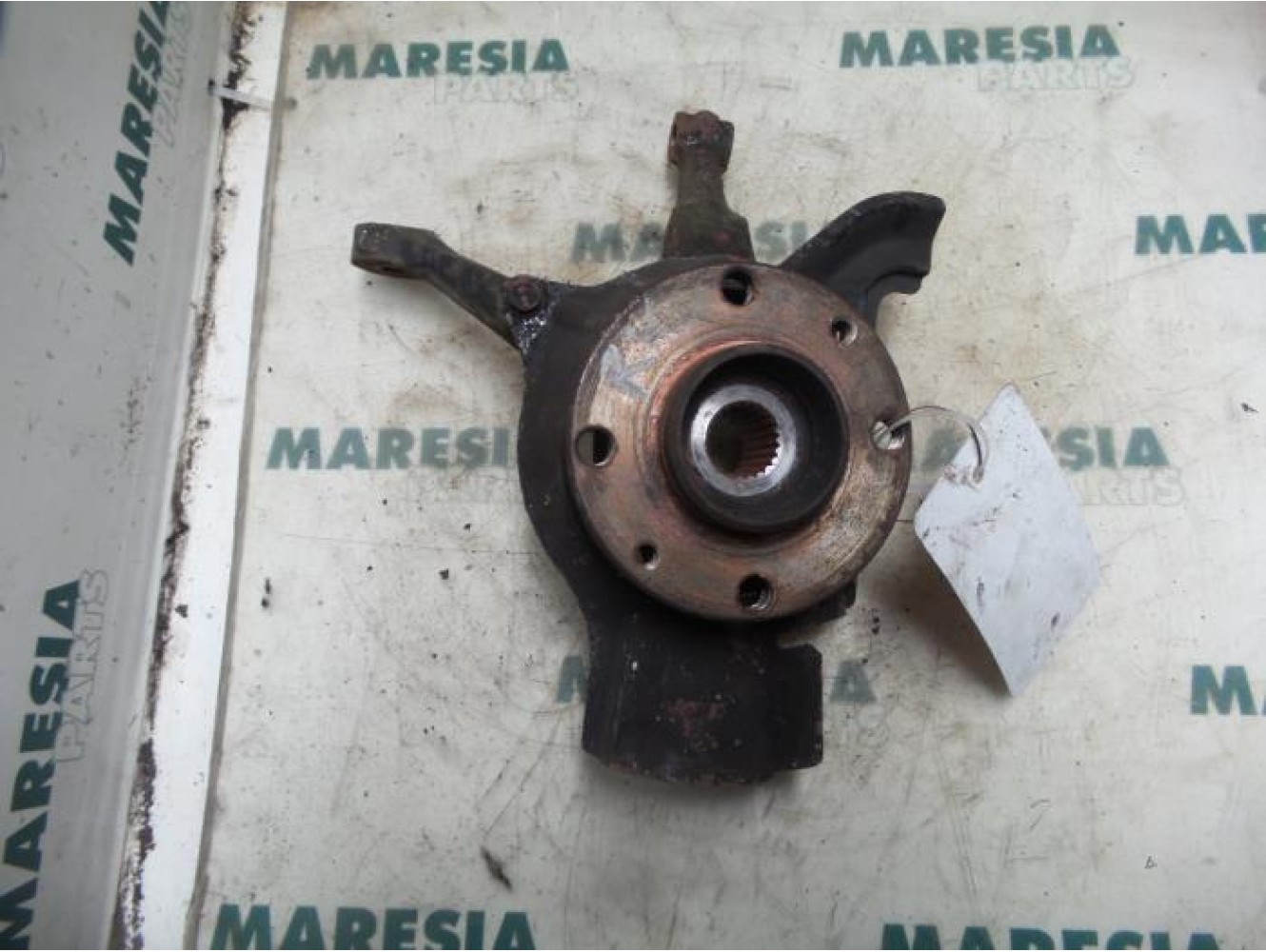 Fiat - Seicento - Knuckle, front right