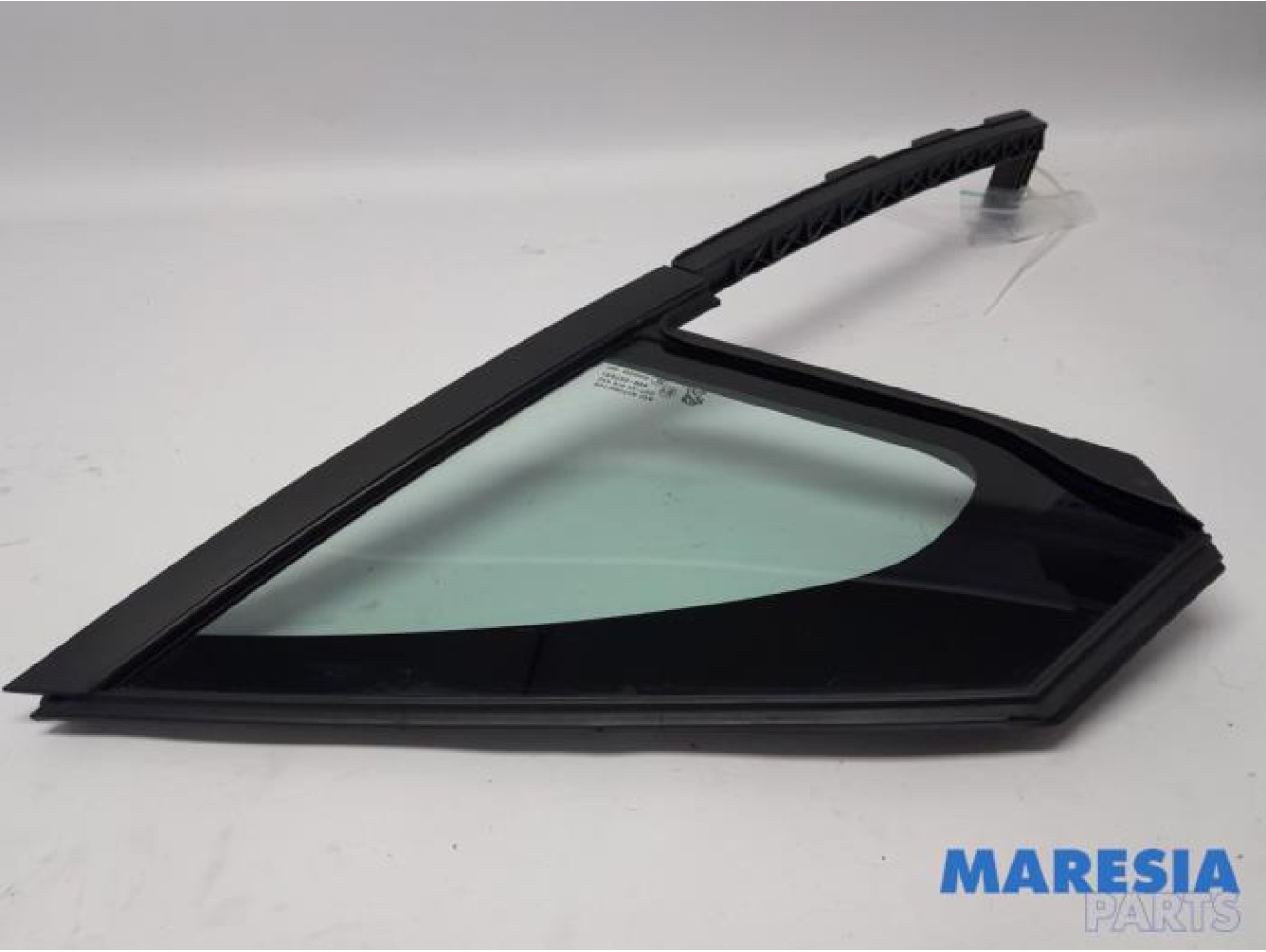 Peugeot - 208 - Quarter light, front left