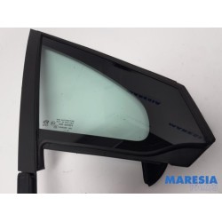 Peugeot - 208 - Quarter light, front right