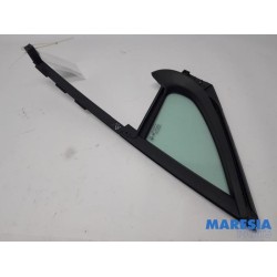 Peugeot - 208 - Quarter light, front right