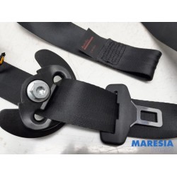 Peugeot - 208 - Front seatbelt, right