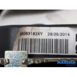 Peugeot - 208 - Sicherheitsgurt links hinten