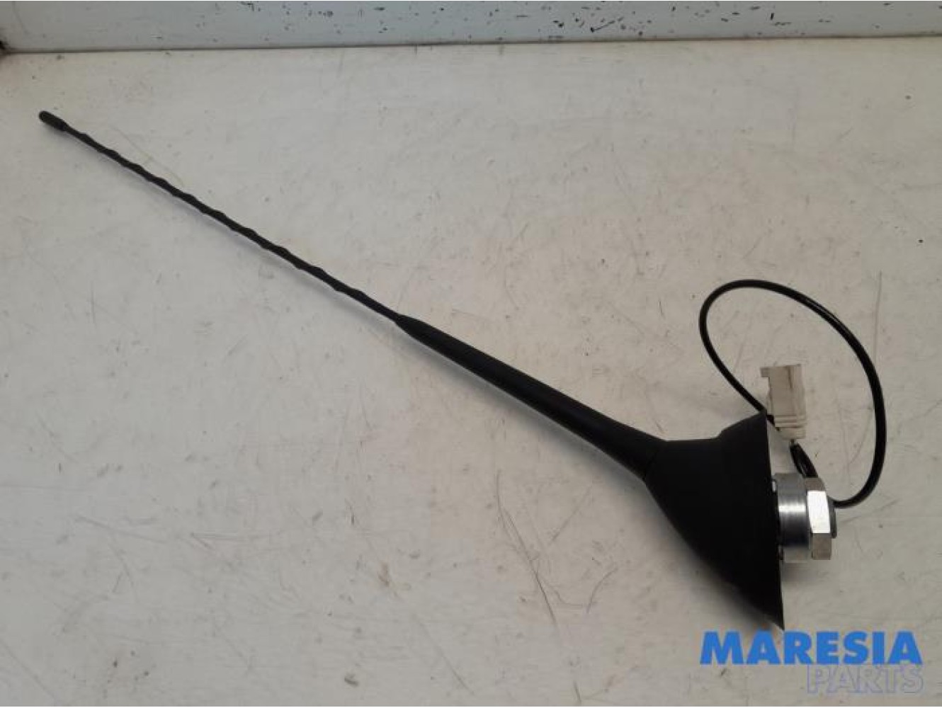 Peugeot - 208 - Antenne