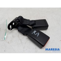Peugeot - 208 - Rear seatbelt buckle, centre