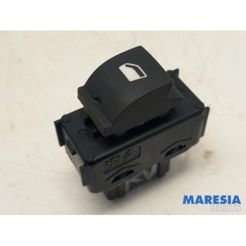 Peugeot - 208 - Electric window switch