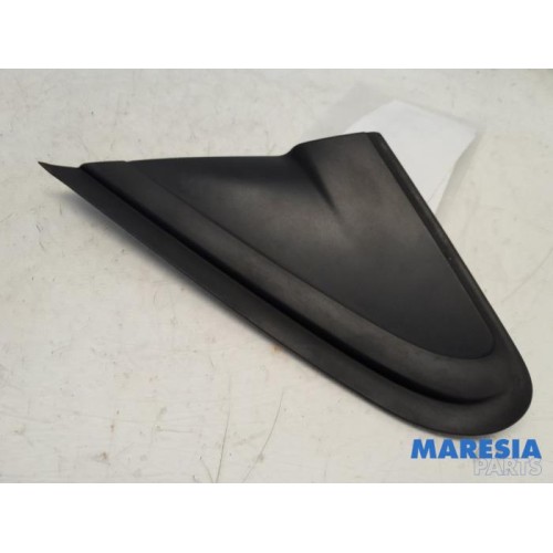 Peugeot - 208 - Protection montant A gauche