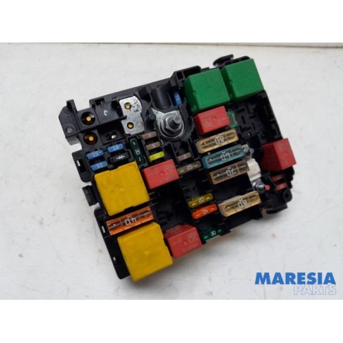 Peugeot - 208 - Fuse box