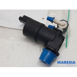 Peugeot - 208 - Scheibensprüherpumpe vorne