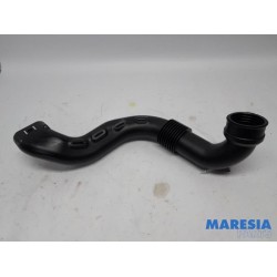 Renault - Clio - Air intake hose