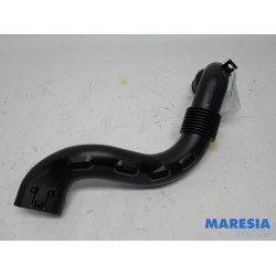 Renault - Clio - Air intake hose