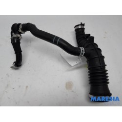 Renault - Clio - Air intake hose
