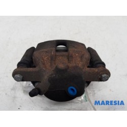 Renault - Clio - Front brake calliper, left
