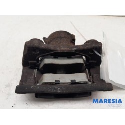Renault - Clio - Front brake calliper, left
