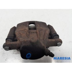 Renault - Clio - Front brake calliper, right