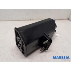 Renault - Clio - Carbon filter