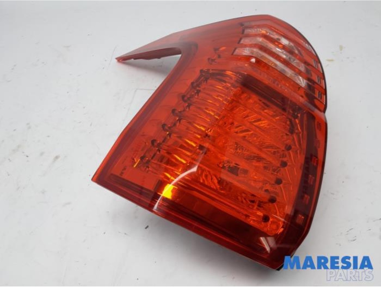 Peugeot - 5008 - Taillight, left