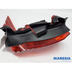 Peugeot - 5008 - Taillight, left