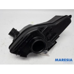 Peugeot - 5008 - Resonance housing