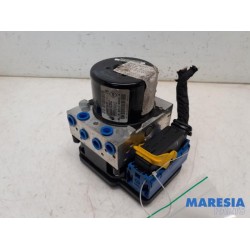 Renault - Megane - ABS pump