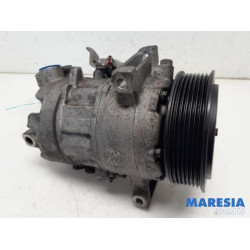 Renault - Megane - Air conditioning pump