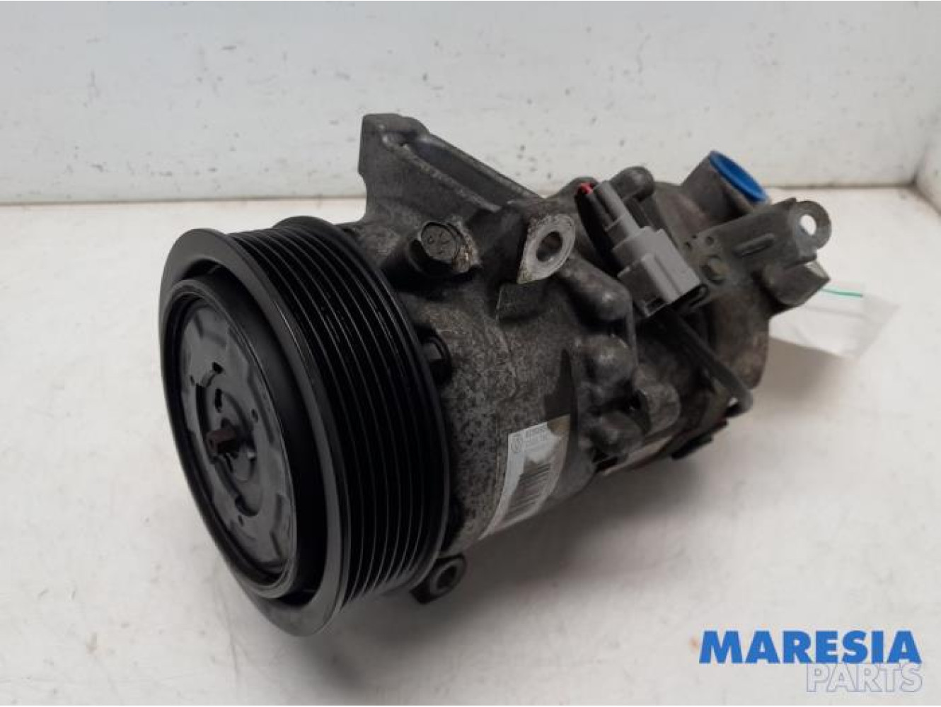 Renault - Megane - Air conditioning pump