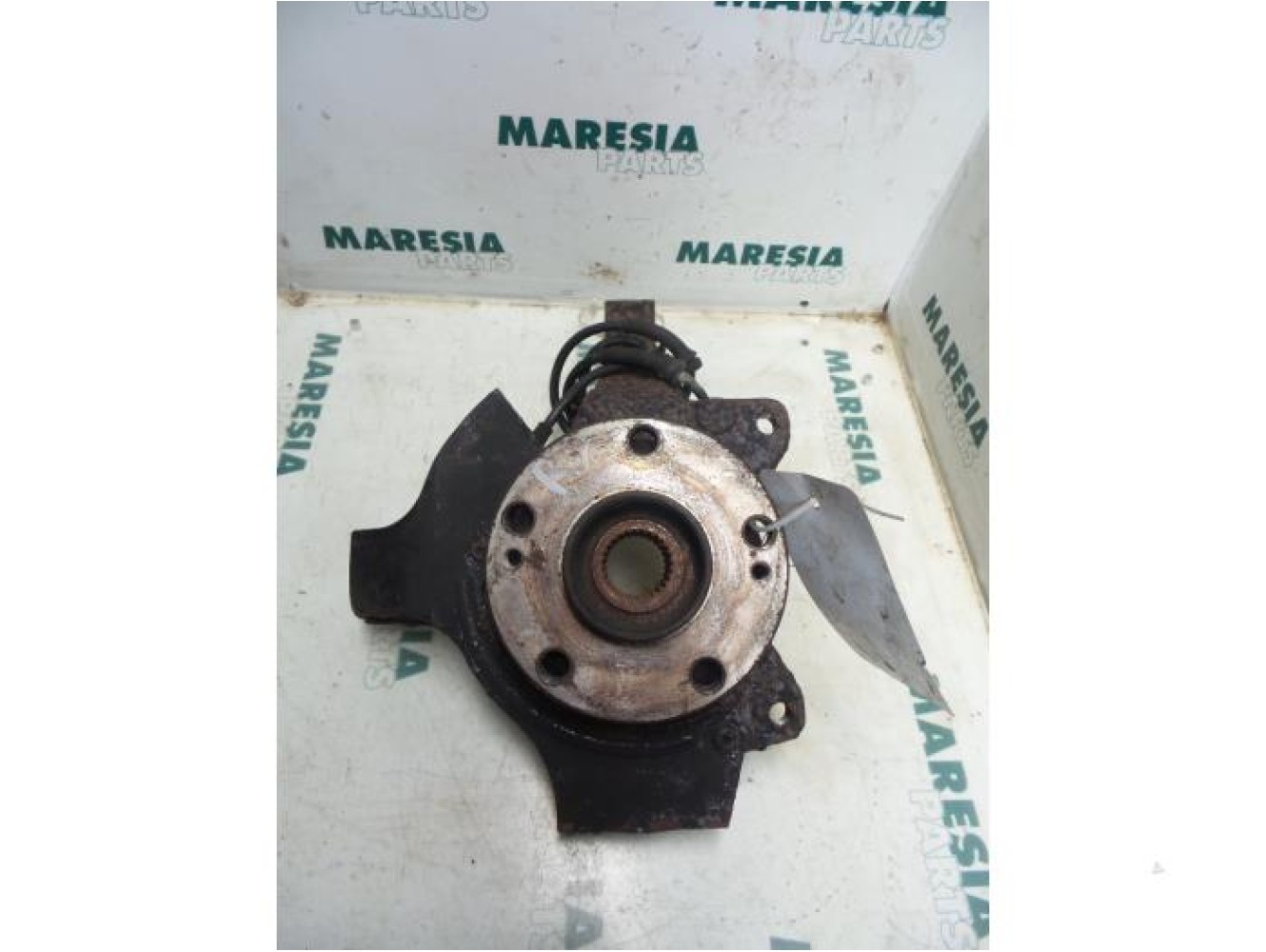 Renault - Espace - Knuckle, front right